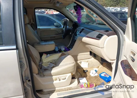 2008 Cadillac Escalade Standard z USA, uszkodzony, nr VIN 1GYFK63828R223389